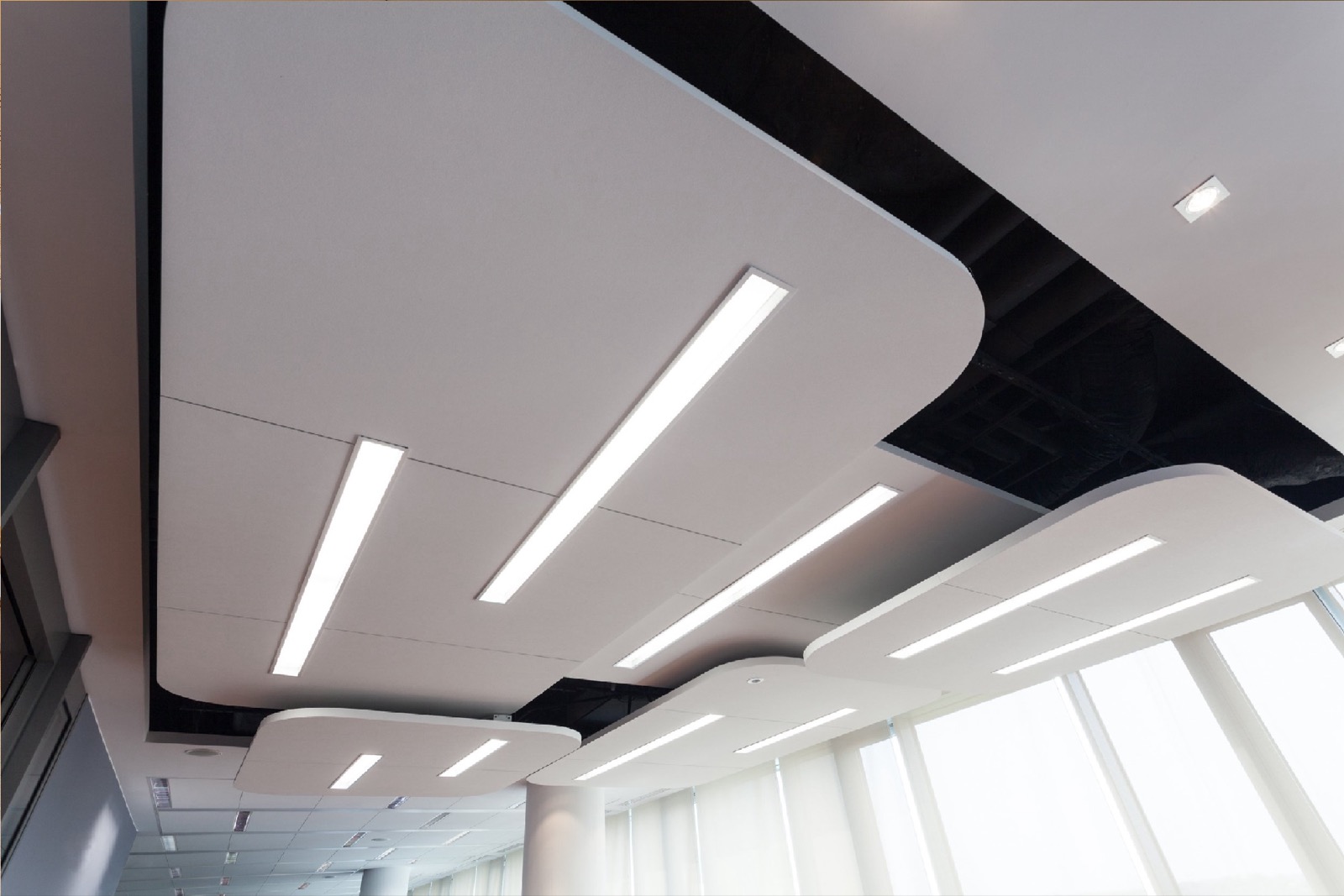 911 Aramco Control Center — ceiling and acoustic package